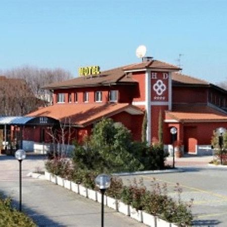 Hotel Daniel Basiano Exterior foto